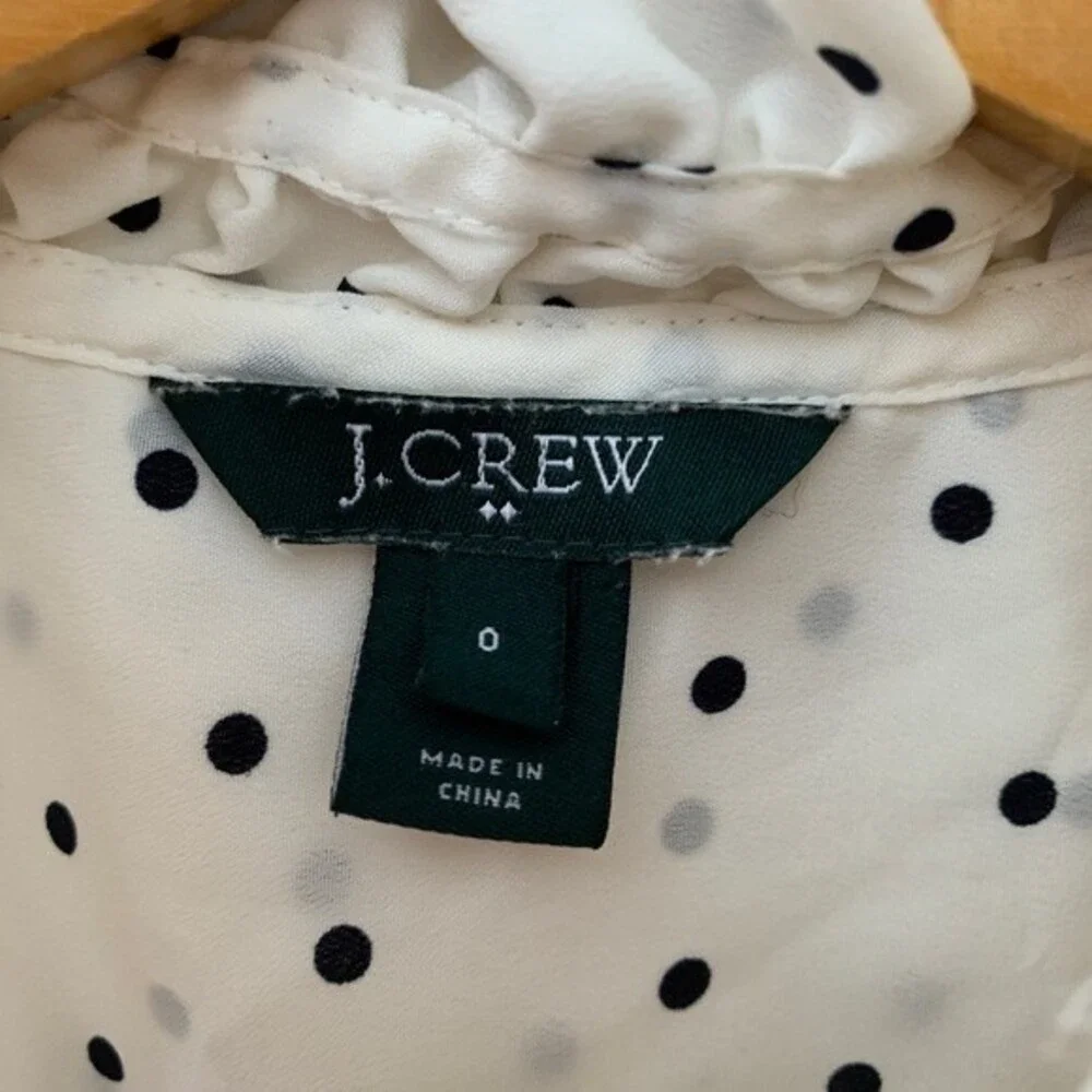 J. Crew Womens Ivory Black Dot Silky Ruffle Neck Sleeveless 1/2 Button Top Size